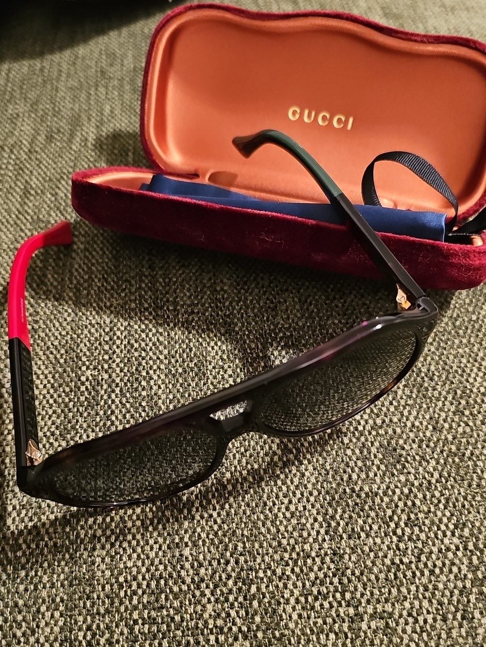 Gucci Aviator Multi Color Unisex Black Sunglasses - Picture 2 of 7